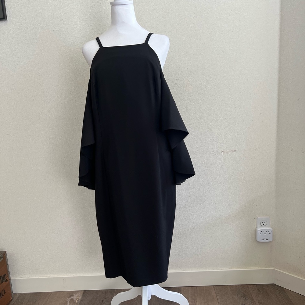 Women’s Vince Camuto 12 Little black dress. Tank top w off the shoulder sleeves